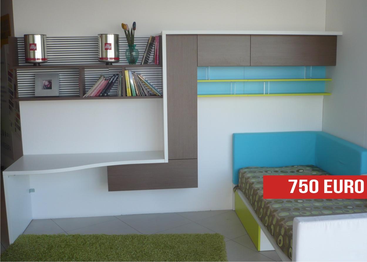 Scrivania e pensili dielle di design in sconto Scrivania sagomata outlet