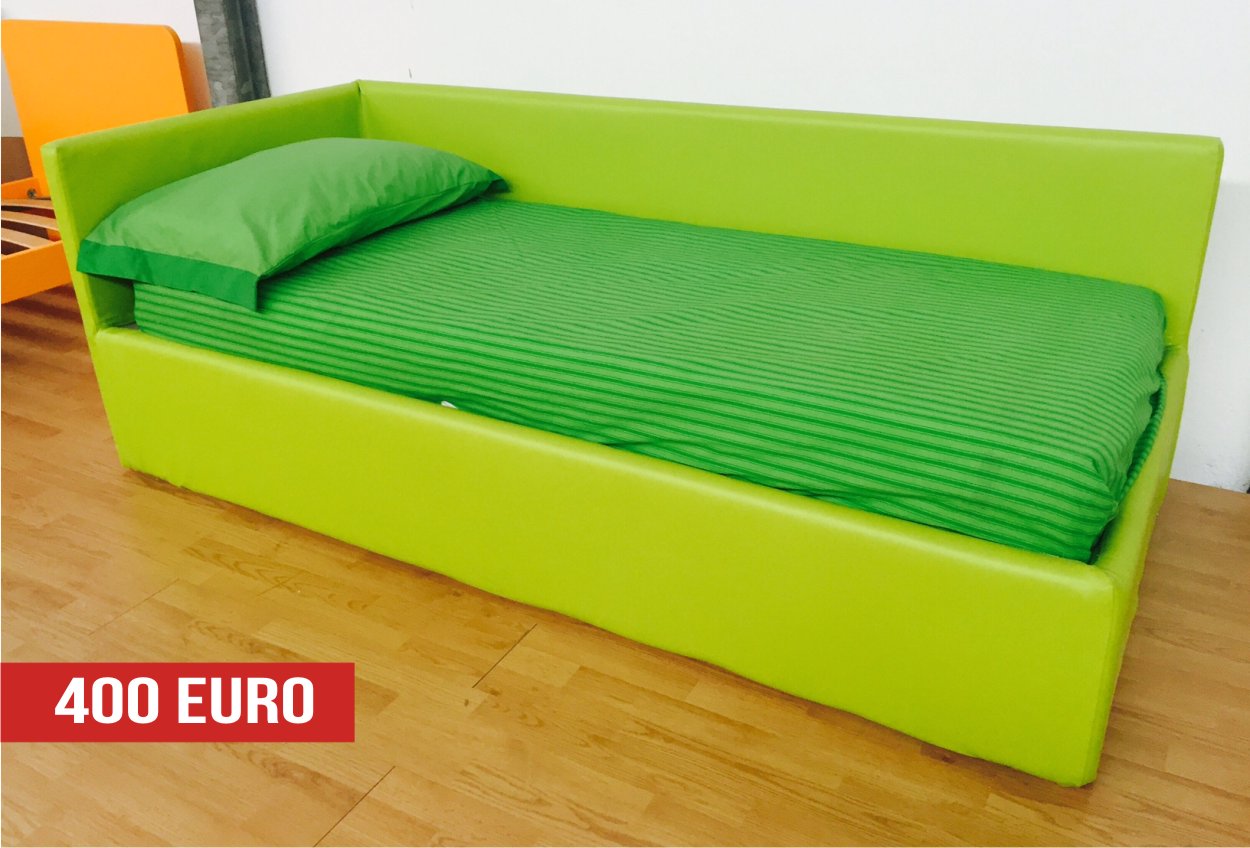 letto in ecopelle verde a divano